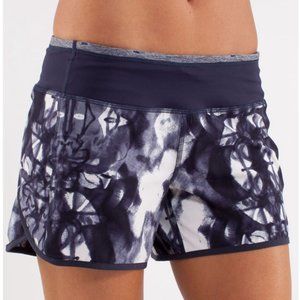 Lululemon Turbo Run Short Ink Blot White Deep Indigo/Deep Indigo 4